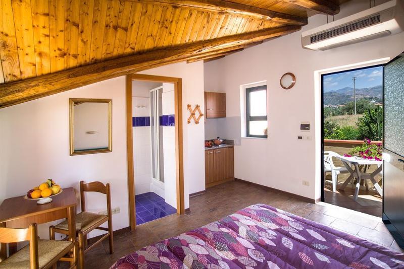 Alcantara Resort Di Charme Adults Only Gaggi Exterior photo