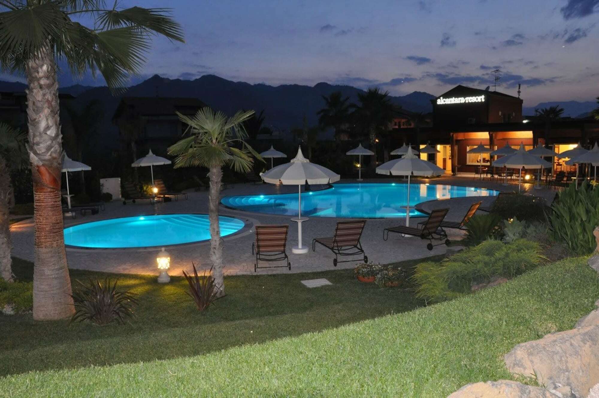 Alcantara Resort Di Charme Adults Only Gaggi Exterior photo